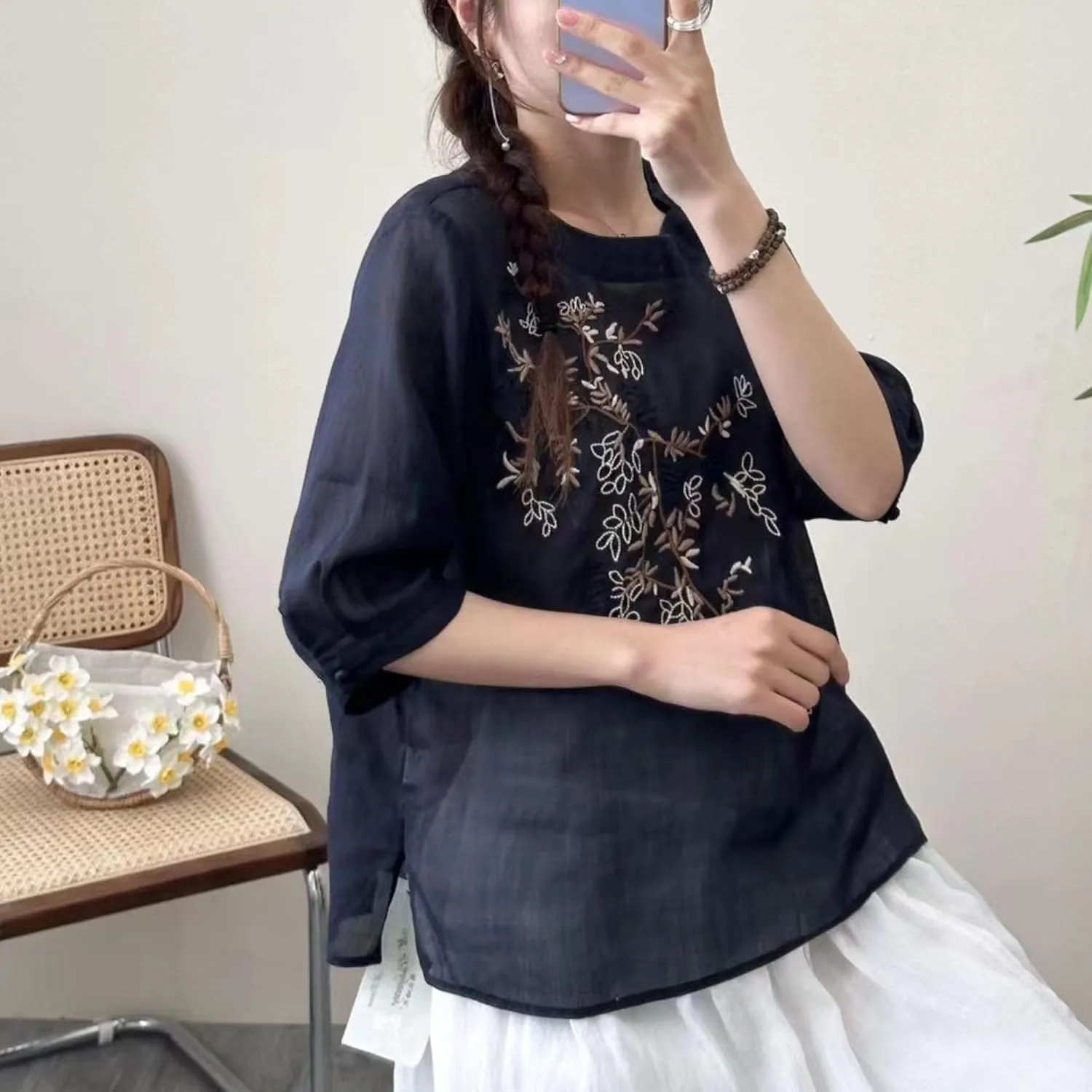 FindThy Women's Floral Embroidery Linen Shirts 3/4 Sleeve Round Neck Babydoll Tops Blouses