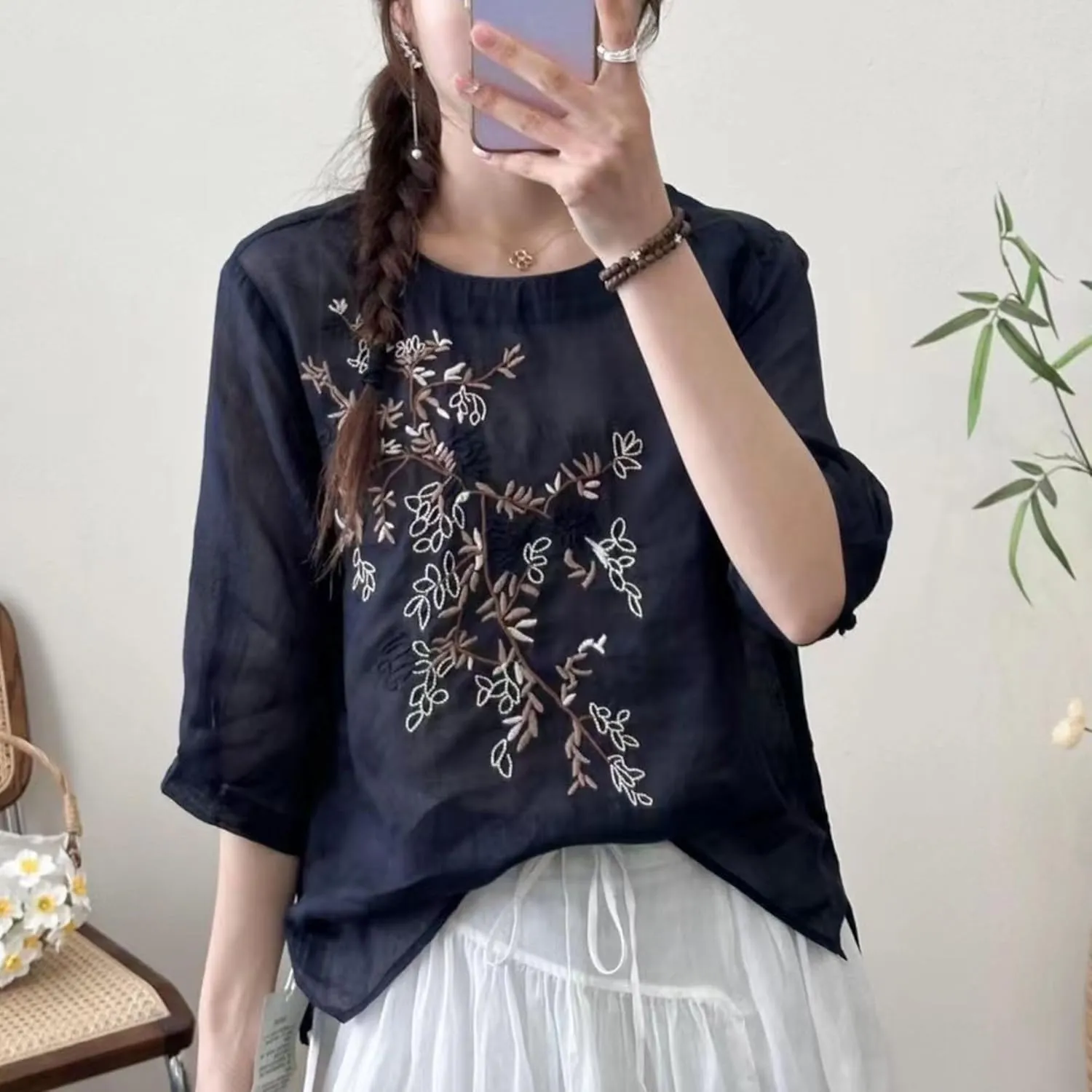 FindThy Women's Floral Embroidery Linen Shirts 3/4 Sleeve Round Neck Babydoll Tops Blouses