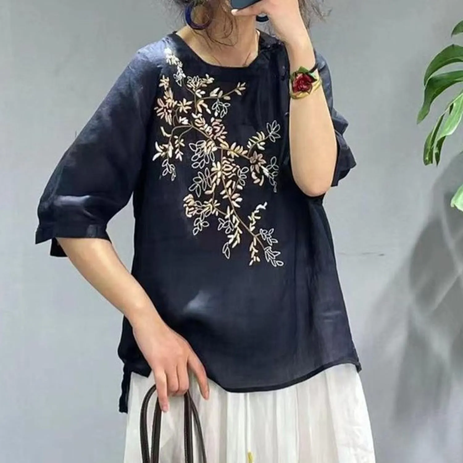 FindThy Women's Floral Embroidery Linen Shirts 3/4 Sleeve Round Neck Babydoll Tops Blouses